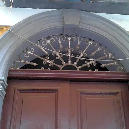 Giga 5 Bed & Breakfast