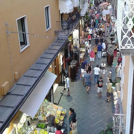 Giga 5 Couette-café Sorrente