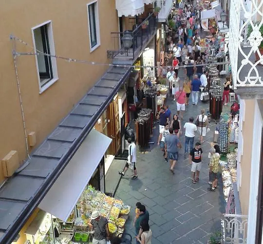 Giga 5 Bed & Breakfast Sorrento